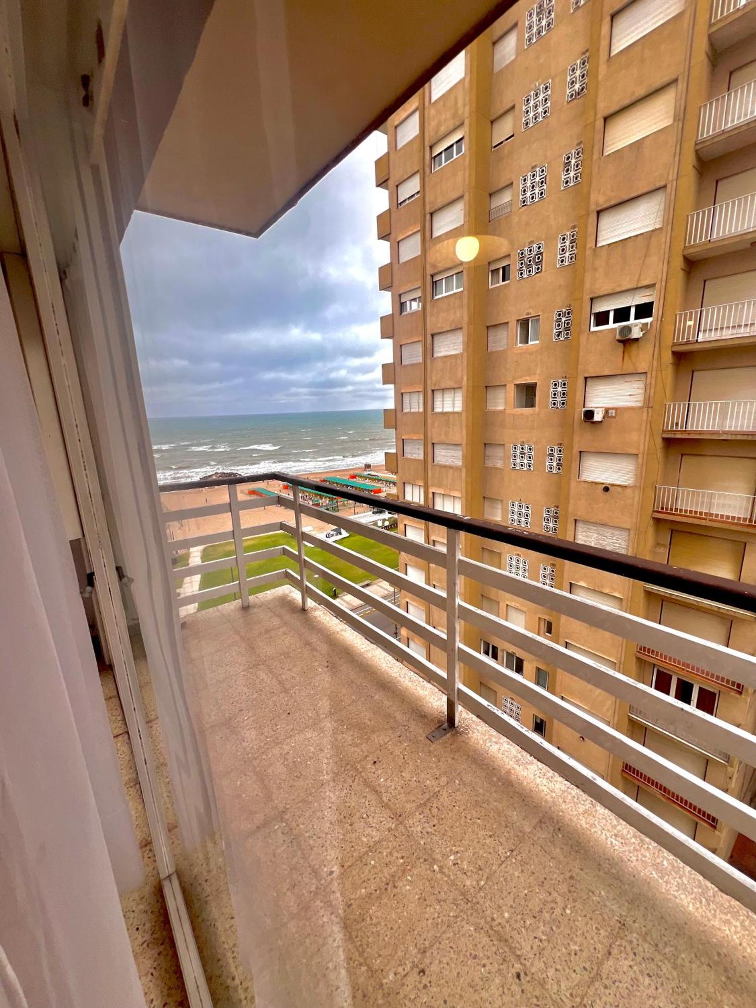 Departamento 2 Ambientes Frente Al Mar En Miramar Apartment