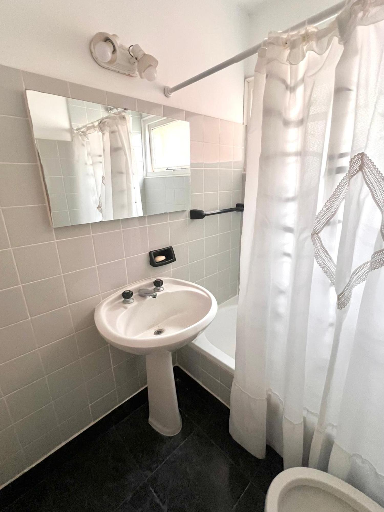 Apartamento Departamento 2 Ambientes Frente Al Mar En Miramar Miramar (Buenos Aires)